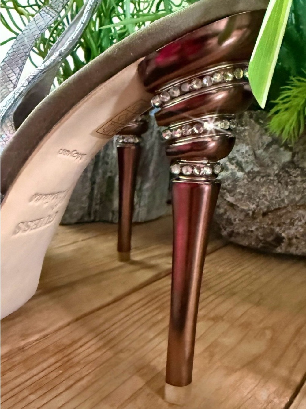 Iridescent Silver Python Pattern - Sling Back Heels - Picture 4 of 6
